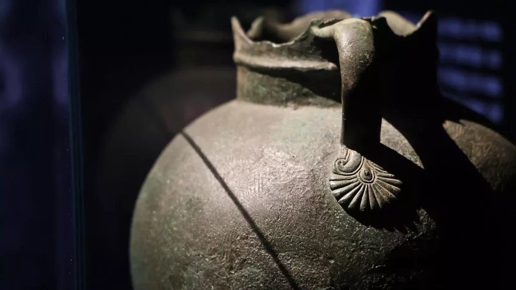 The Tartessian urn